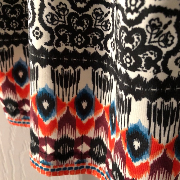Patterned Romper - Picture 4 of 5